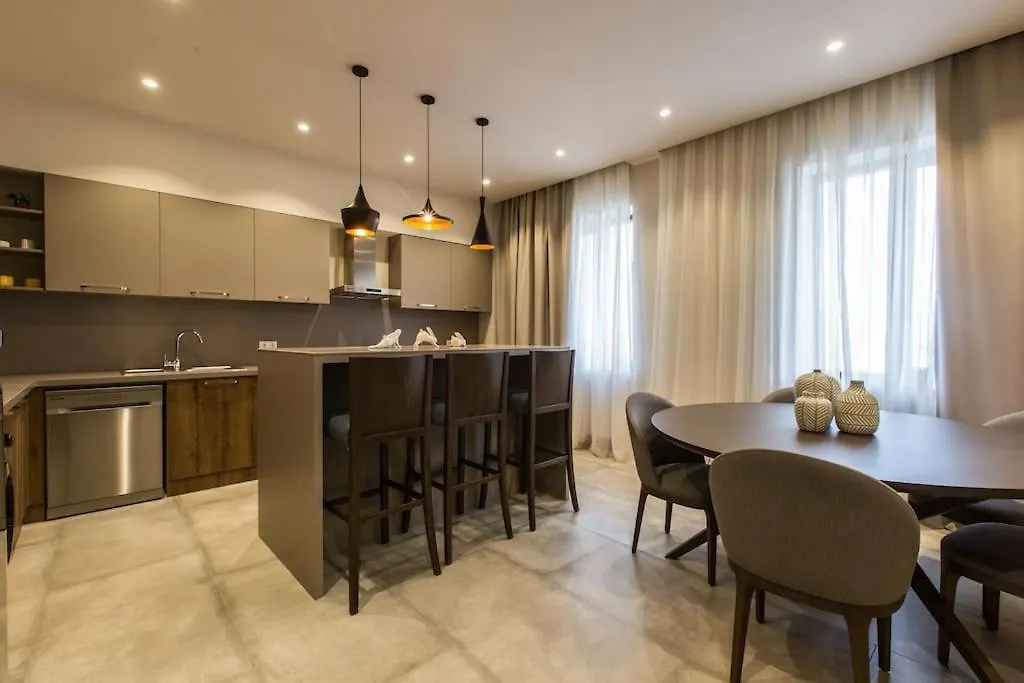 Vip 2-Bedroom Central Apartment Baku