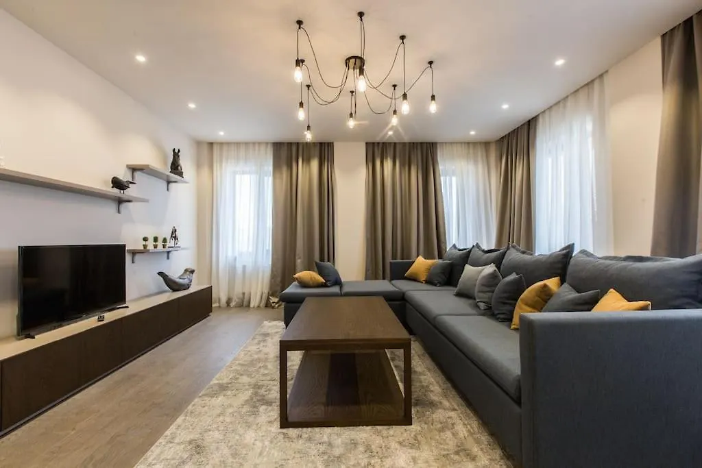 Vip 2-Bedroom Central Apartment Baku
