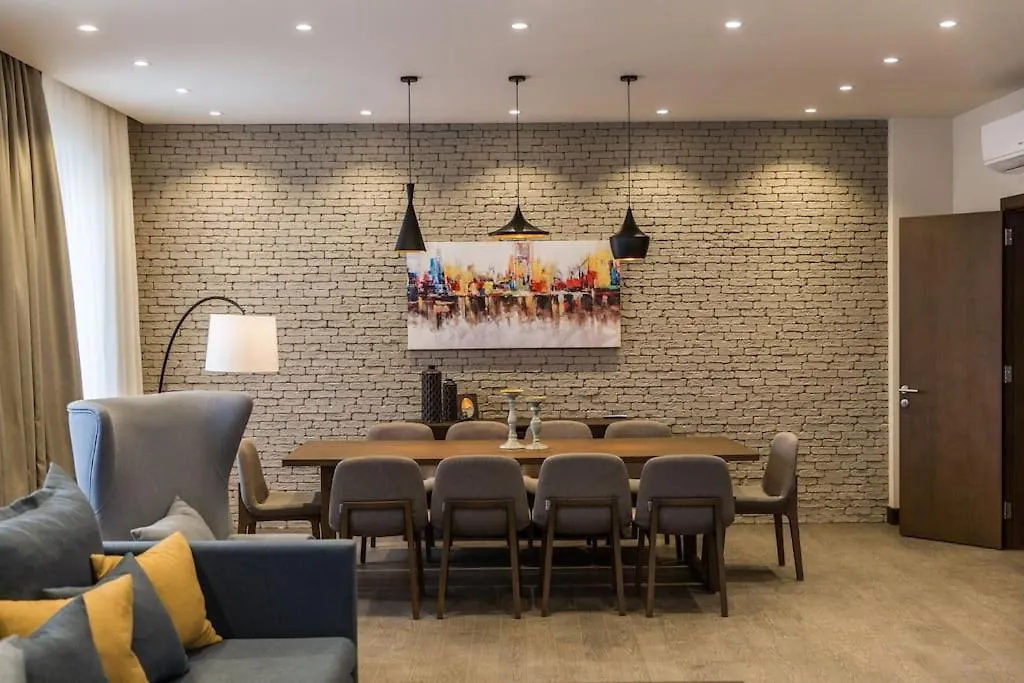 Vip 2-Bedroom Central Apartment Baku